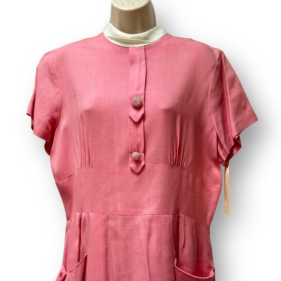 1950s Mode O’Day Pink Day Dress Pockets Lucite Rhinestone Buttons 33” Waist VNTG - Picture 4 of 16